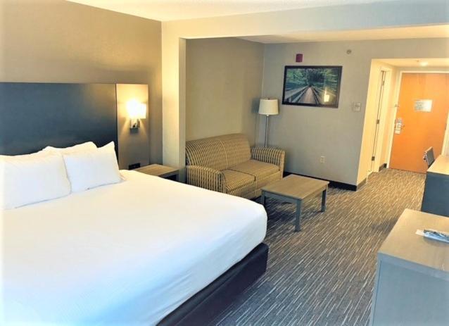 Hotel Wingate By Wyndham Erie Exterior foto