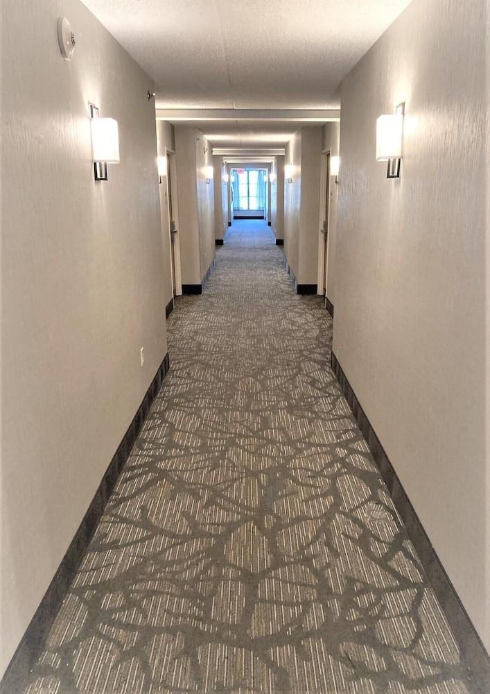 Hotel Wingate By Wyndham Erie Exterior foto